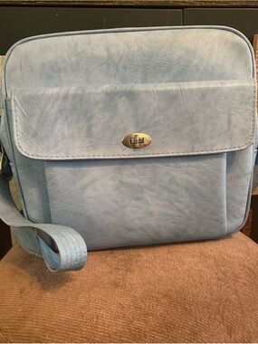 Vintage 1970s Samsonite Blue Vinyl Carry On Travel Shoulder Bag